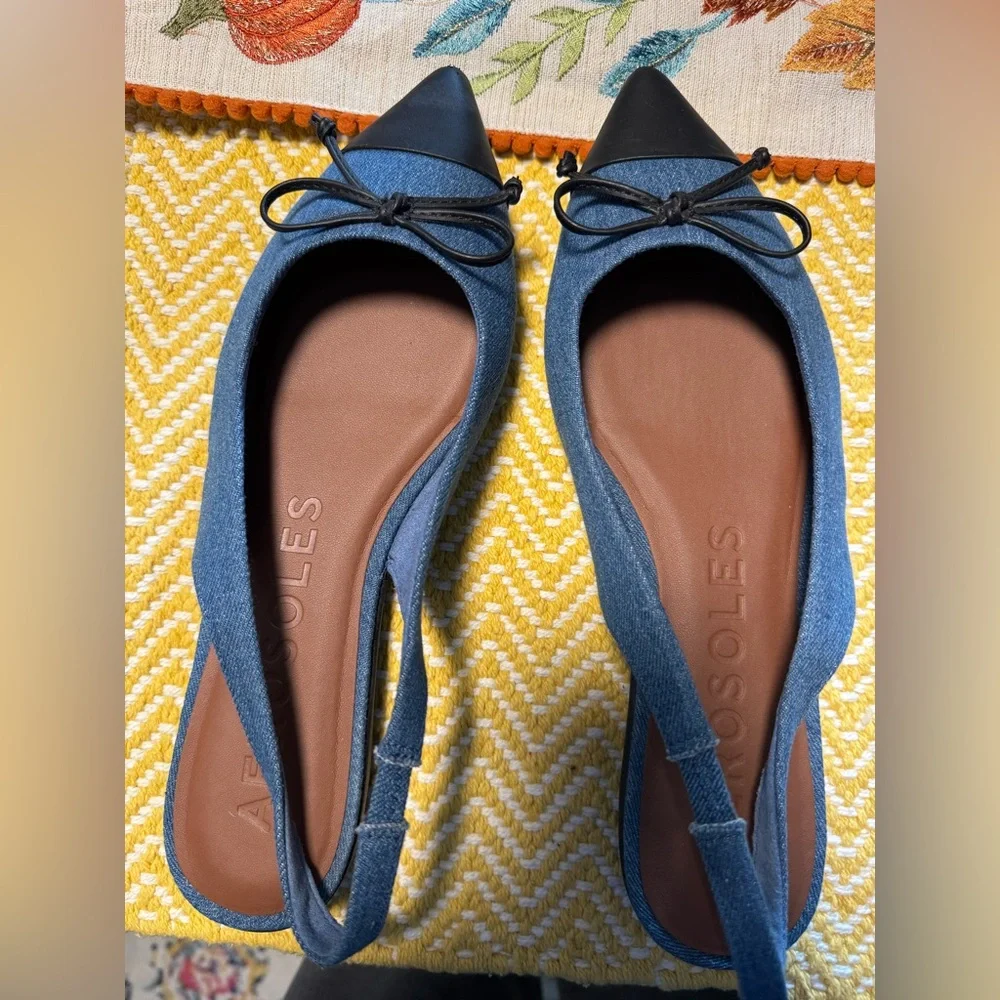 AEROSOLES Blue and Black Flats - Picture 1 of 8